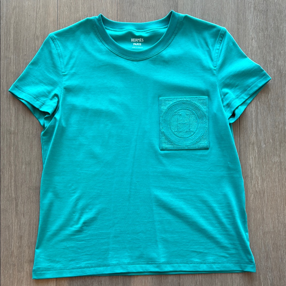 Nwot Herms Embroidered Pocket Tee In Vert Emeraudi Size 36